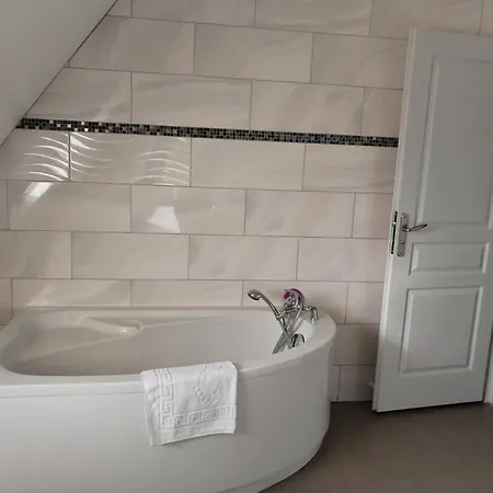 Maison Familiale * Fontaine-la-Mallet